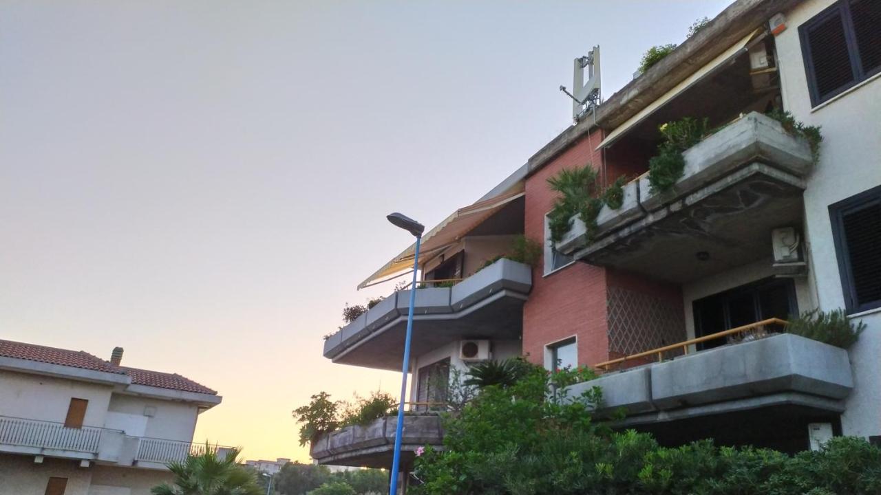 Nero Basalto Azzurro Mare Acomodação com café da manhã Aci Castello Exterior foto